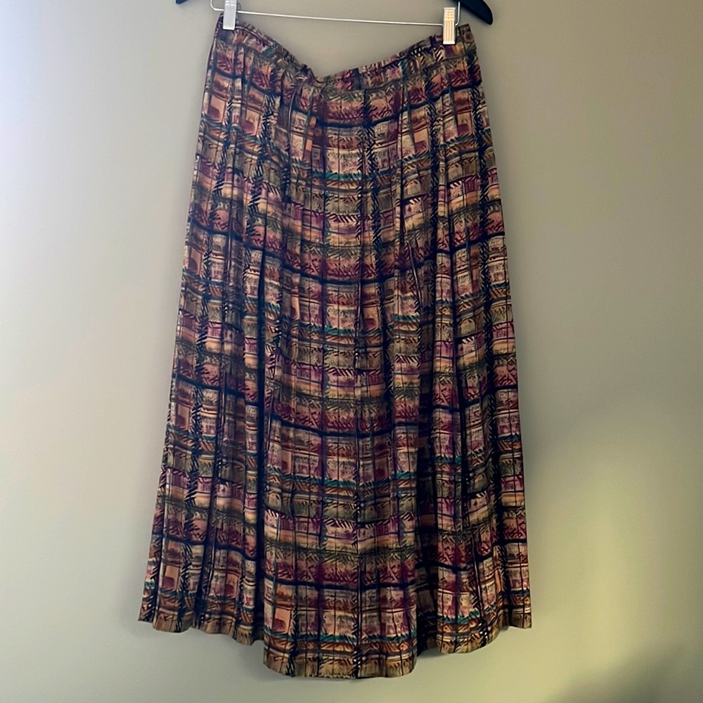 Vintage 100% Silk Liz Claiborne Skirt